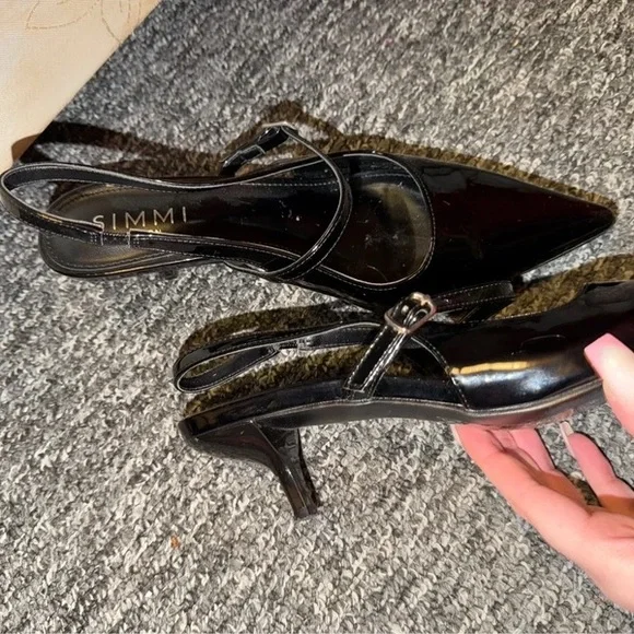 SIMMI Black Patent Pointed Slingback Pumps with Strap - Picture 2 of 3